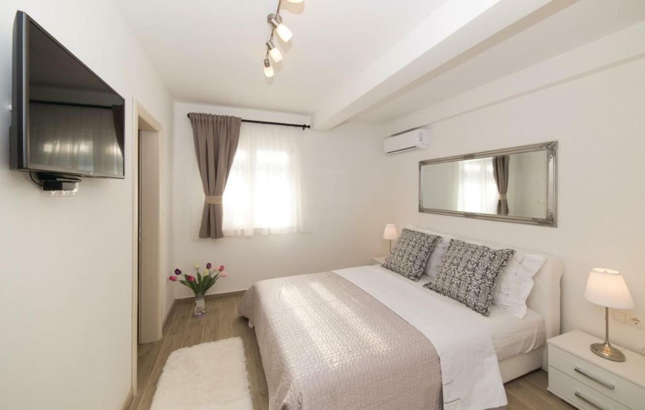 Luxury Villa Vela Rina Mali Drvenik Exteriör bild